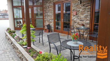 Pronájem kadeřnického pracovního místa v kadeřnictví KLIPORA