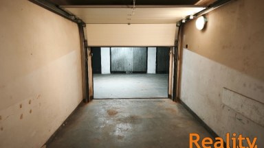 pronájem garáže - Otrokovice, sídliště Trávníky (ul. SNP 281) 